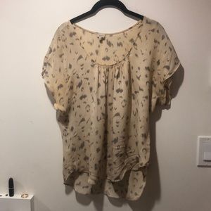 Aritzia short sleeve blouse
